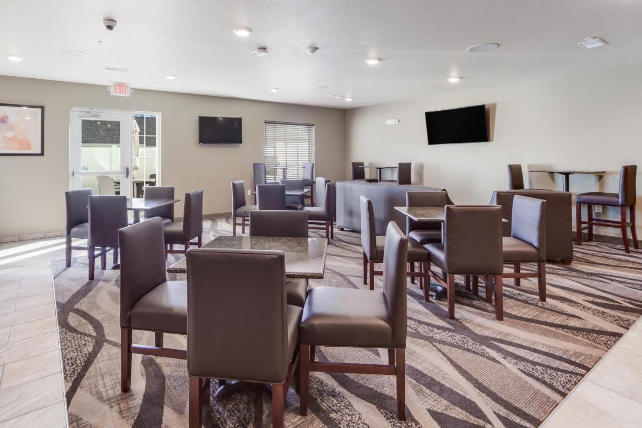 Cobblestone Inn & Suites - Holdrege מראה חיצוני תמונה